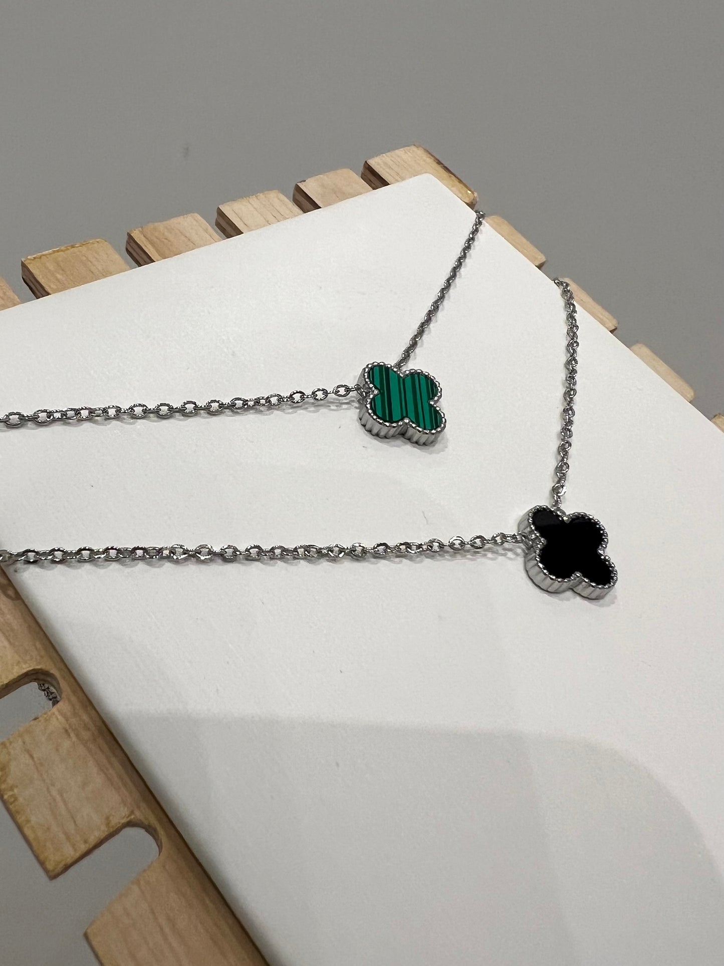 Collana simil Van C***f singola